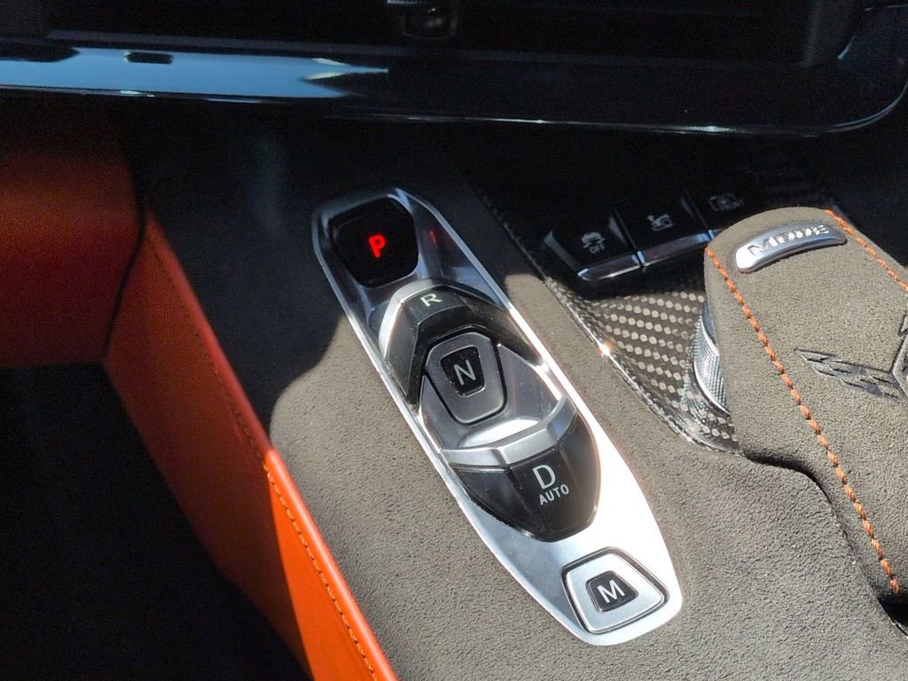 Used 2025 Chevrolet Corvette E-Ray w/ Stealth Interior Trim Package AWD/4WD image 17