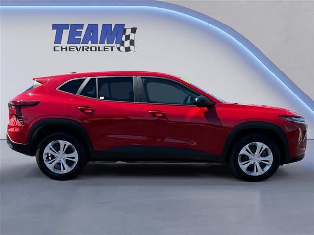 Certified 2026 Chevrolet Trax LS FWD image 4