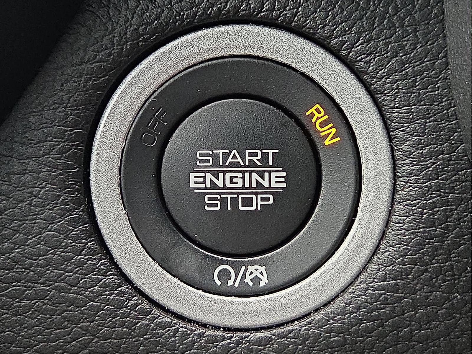 Used 2025 RAM 1500 Laramie AWD/4WD image 20