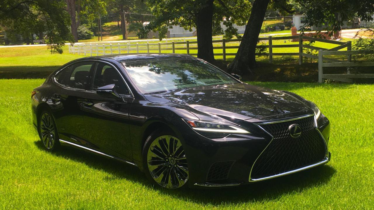 Used 2023 Lexus LS 500 w/ Interior Upgrade Package RWD image 8