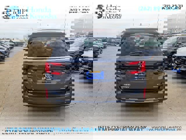 New 2026 Honda Odyssey Touring image 3