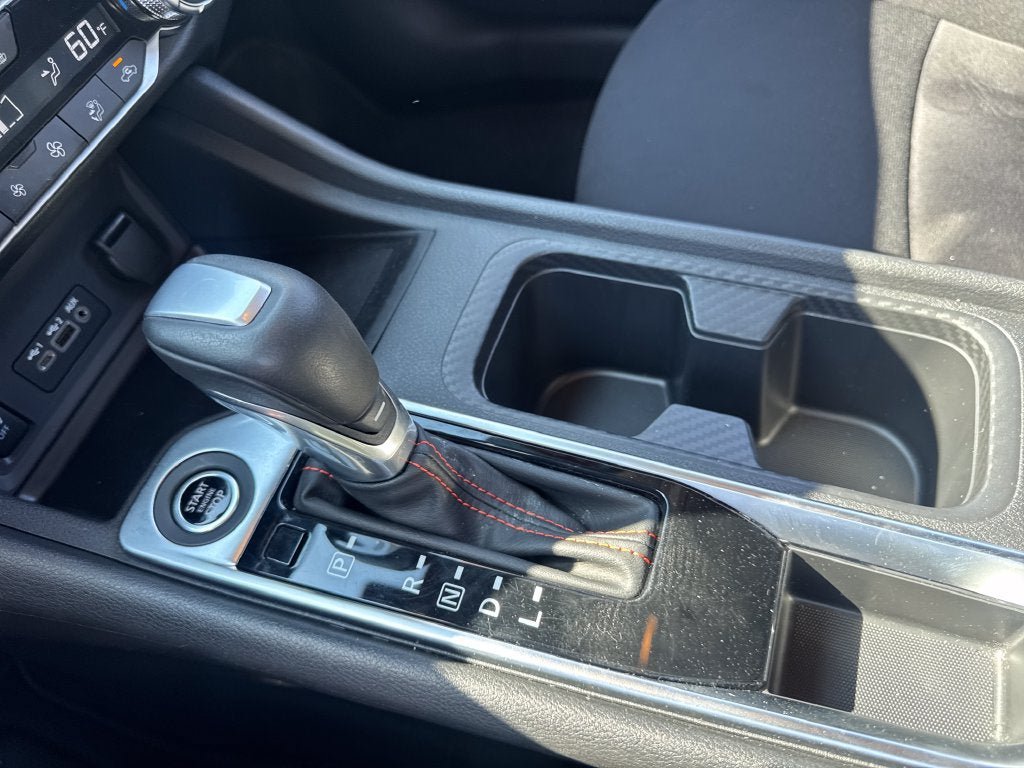 Used 2025 Nissan Sentra SR FWD image 19