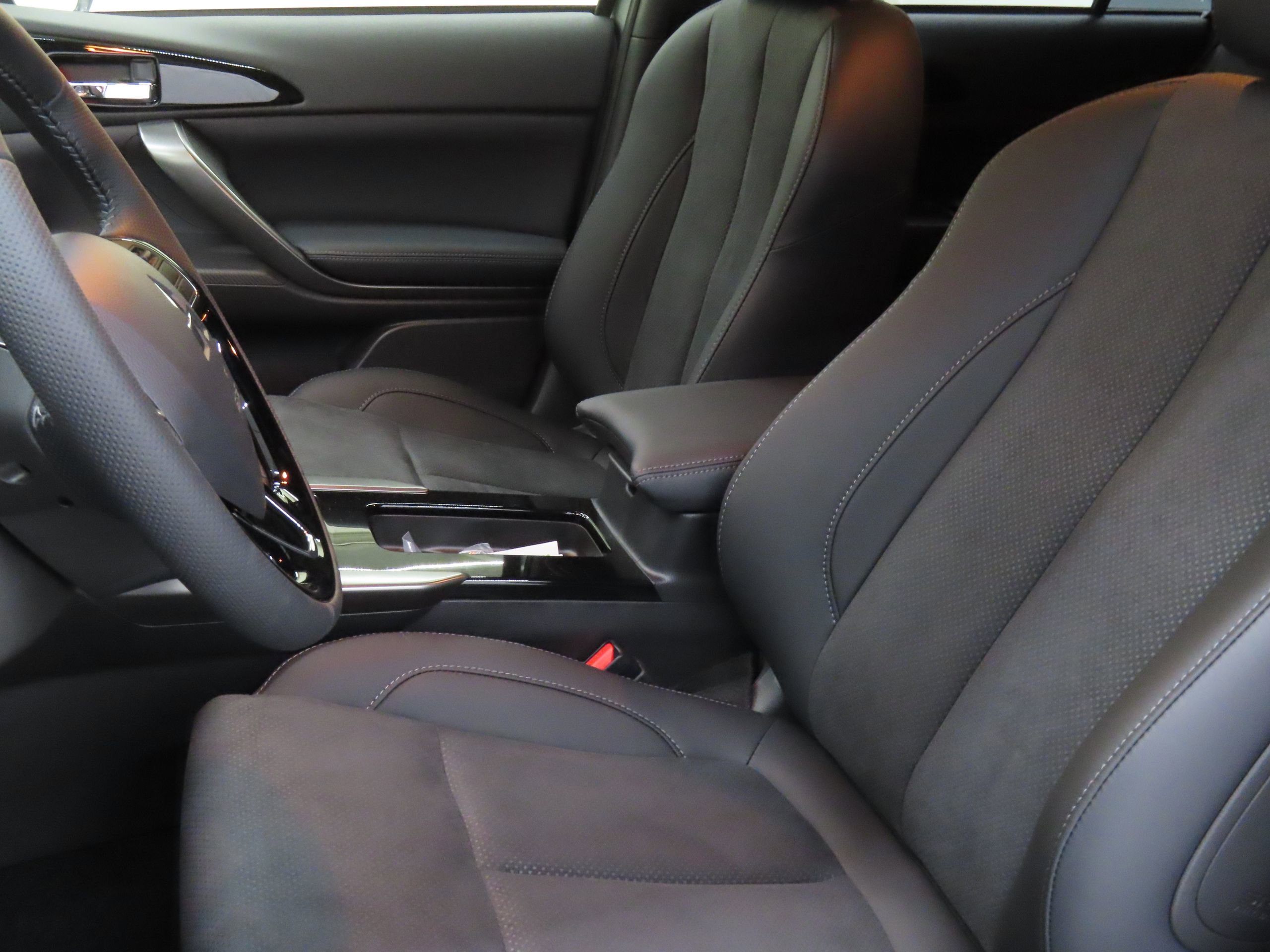 New 2026 Mitsubishi Eclipse Cross Black Edition image 10