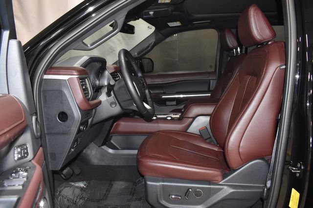 Used 2024 Ford Expedition Max Limited image 11