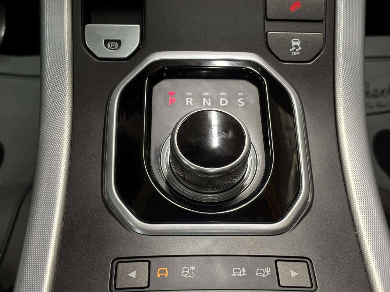 Used 2012 Land Rover Range Rover Evoque Dynamic image 29