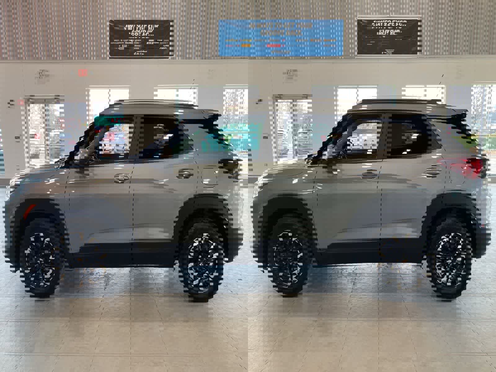 Used 2023 Chevrolet TrailBlazer LT image 8