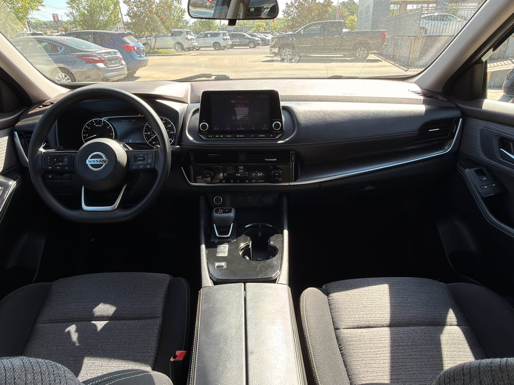 Certified 2021 Nissan Rogue SV image 12