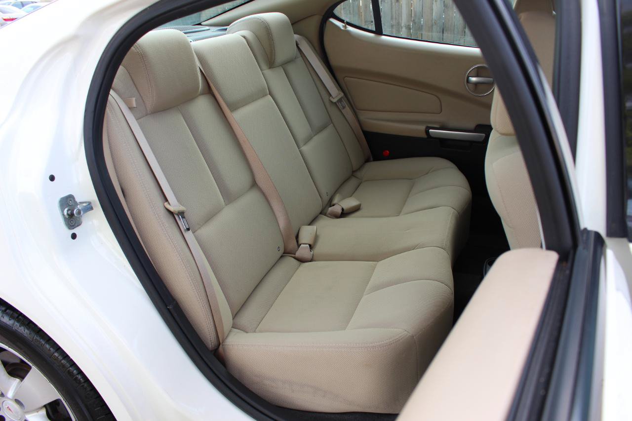 Used 2008 Pontiac Grand Prix w/ Preferred Package FWD image 31
