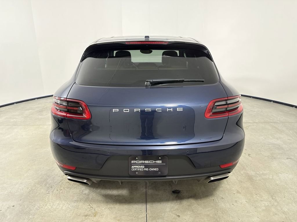 Certified 2018 Porsche Macan image 6