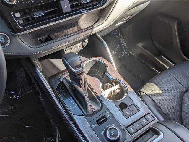 Used 2022 Toyota Highlander Platinum image 12