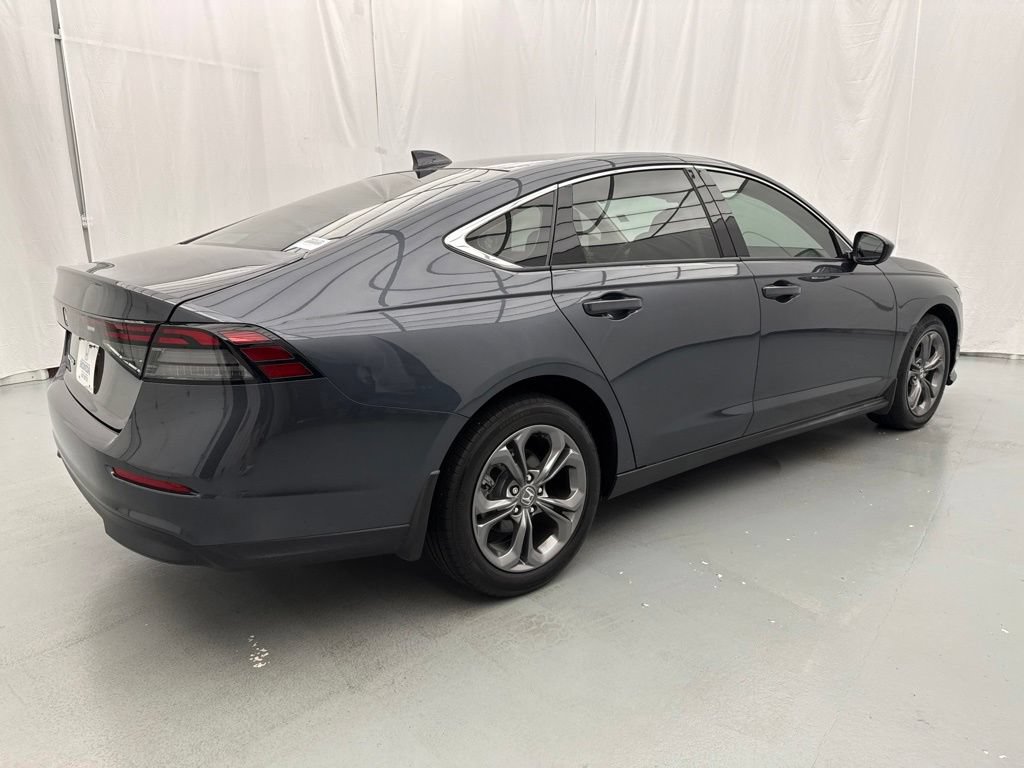 Used 2023 Honda Accord EX image 12