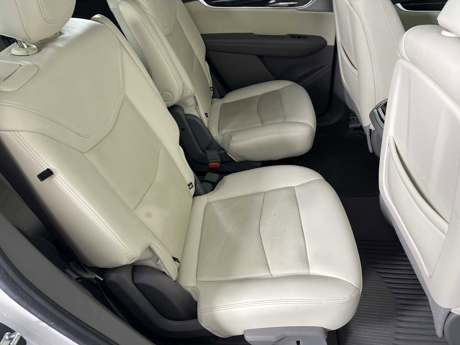 Used 2021 Cadillac XT6 Premium Luxury AWD/4WD image 27