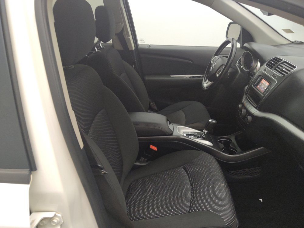Used 2020 Dodge Journey SE w/ SE Popular Equipment Group FWD image 21