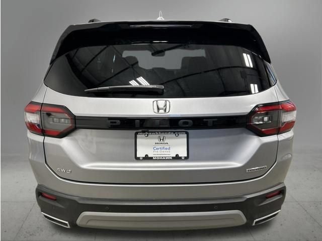 Certified 2023 Honda Pilot Touring image 5