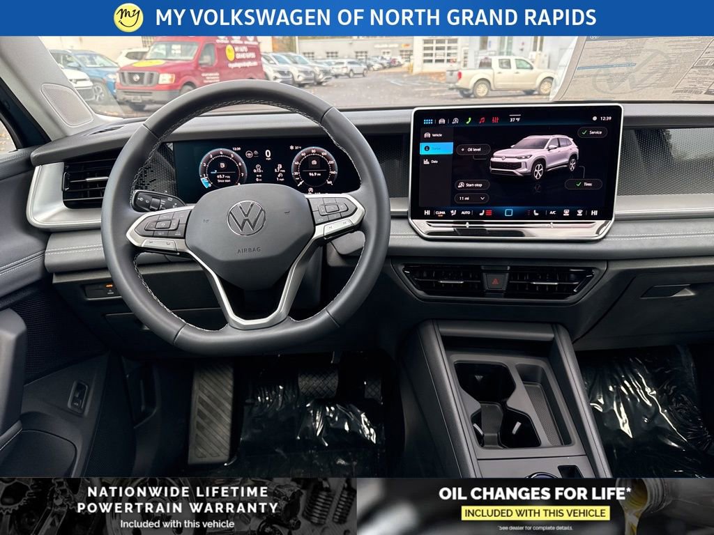 New 2026 Volkswagen Tiguan SE image 9