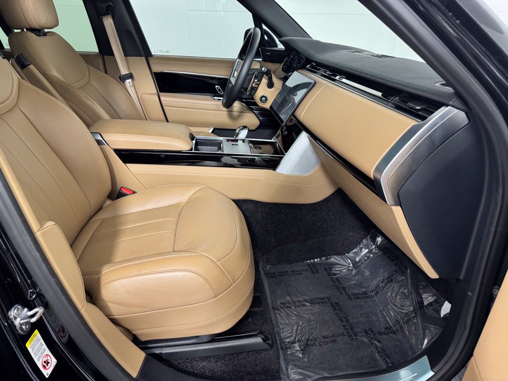 Used 2025 Land Rover Range Rover SE AWD/4WD image 34