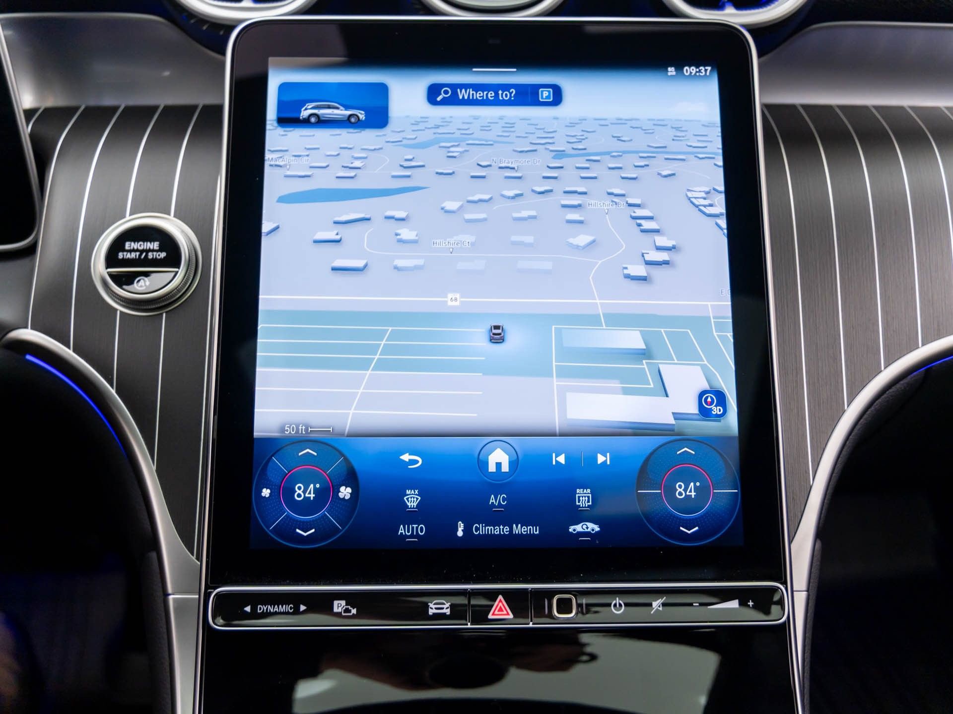 Used 2025 Mercedes-Benz GLC 300 4MATIC image 28