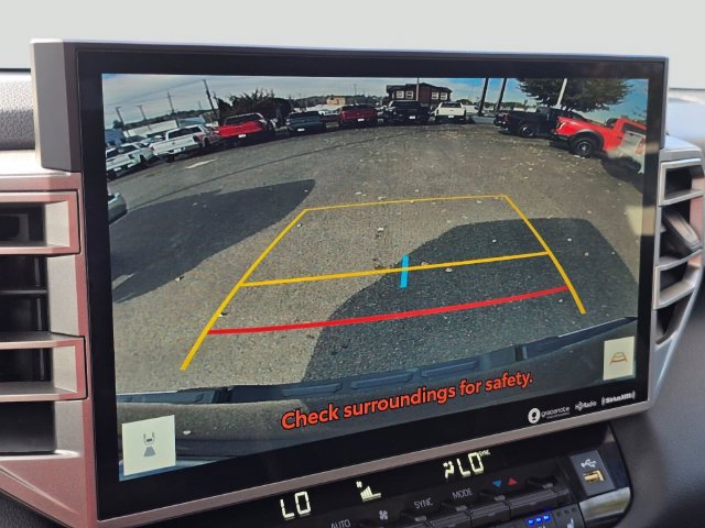 Used 2022 Toyota Tundra Limited AWD/4WD image 29