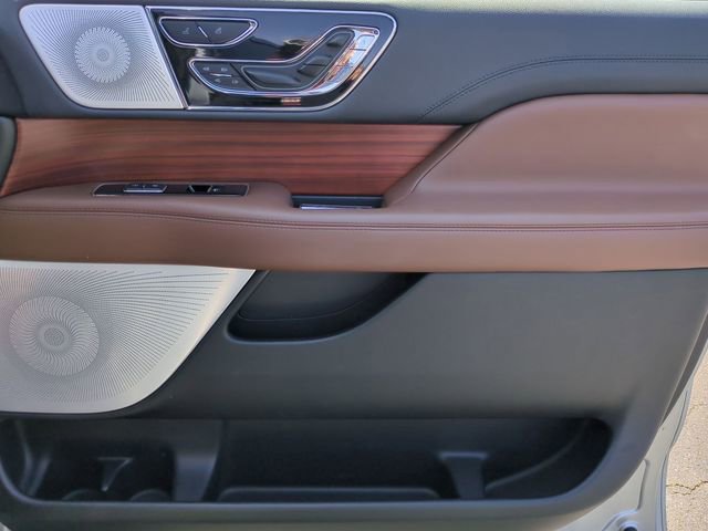 Used 2024 Lincoln Navigator Reserve image 41