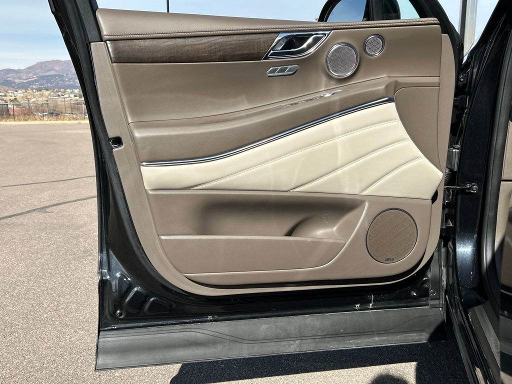 Used 2024 Genesis GV80 3.5T w/ Prestige Package image 31