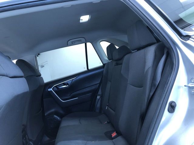Used 2025 Toyota RAV4 XLE image 21