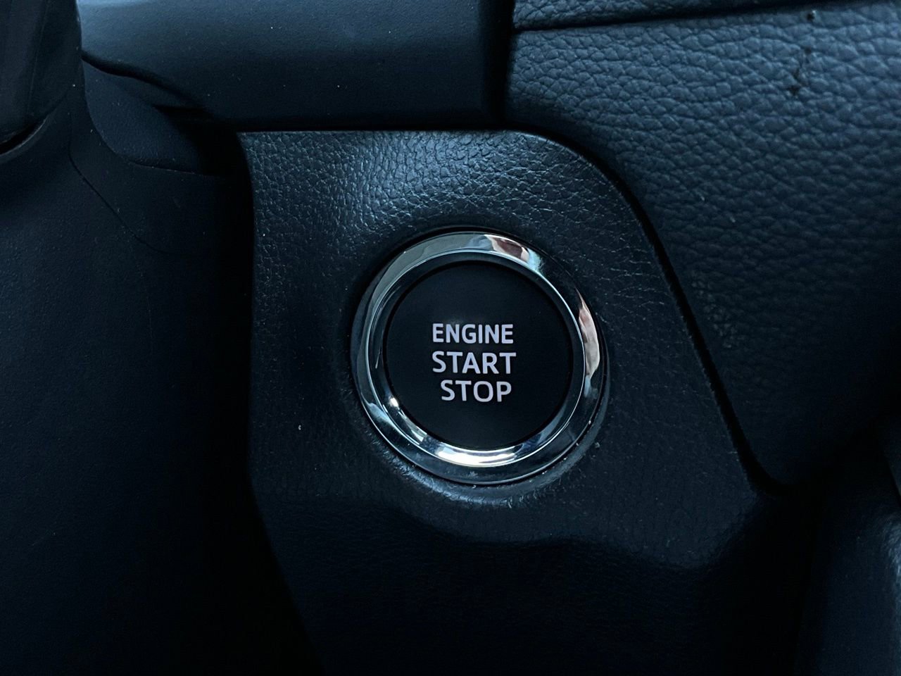 Used 2025 Toyota RAV4 XLE image 29