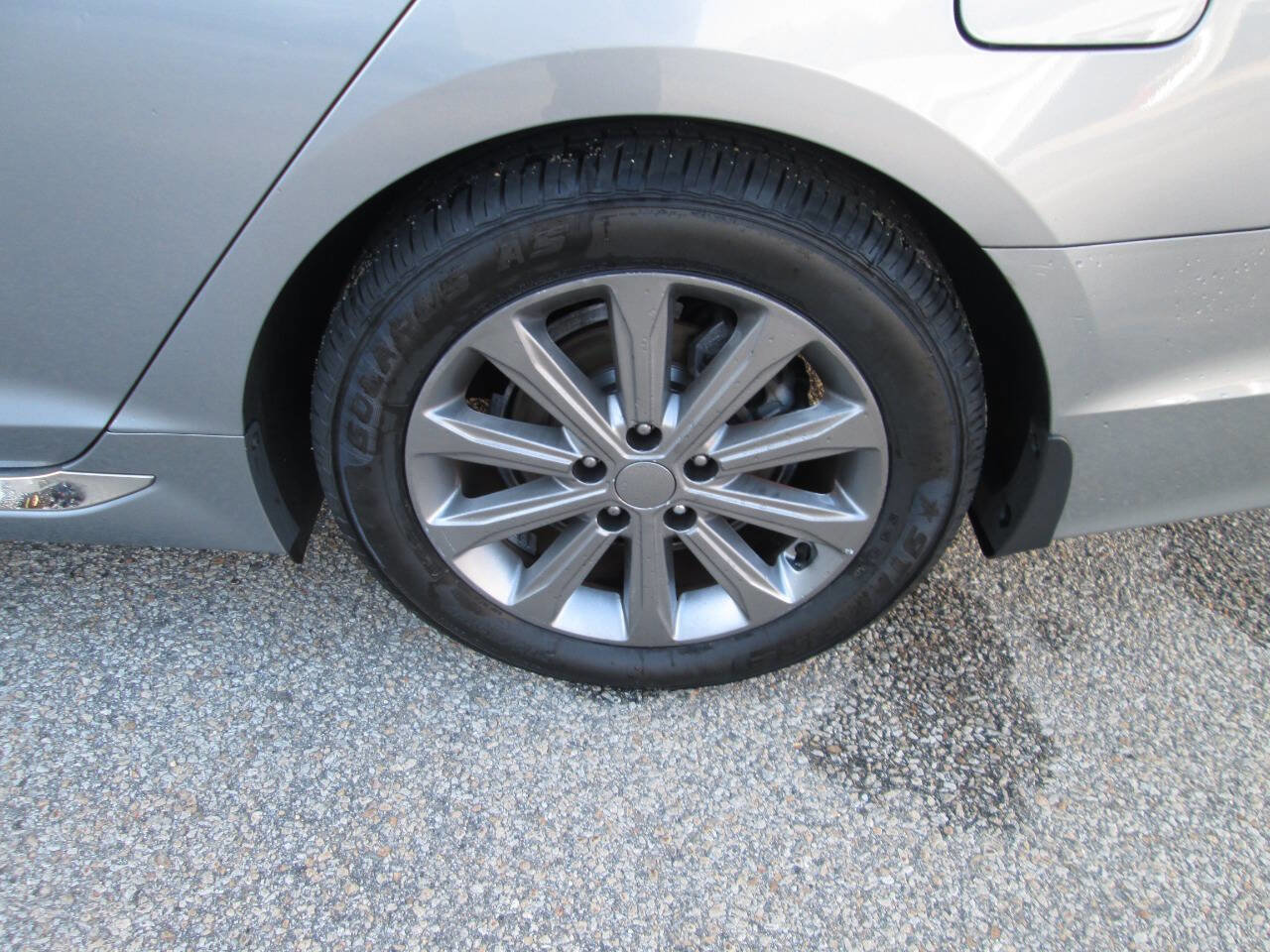 Used 2017 Hyundai Sonata Limited w/ Ultimate Package 04 image 11
