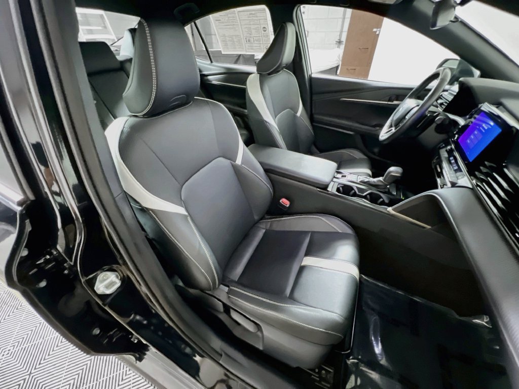 Used 2025 Toyota Camry SE FWD image 28