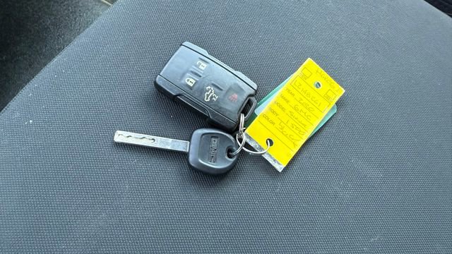 Certified 2020 GMC Sierra 1500 4x4 Crew Cab w/ Convenience Package image 29