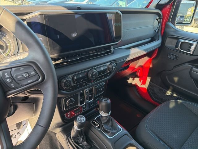 Used 2025 Jeep Wrangler Unlimited Rubicon 4xe w/ Safety Group image 15