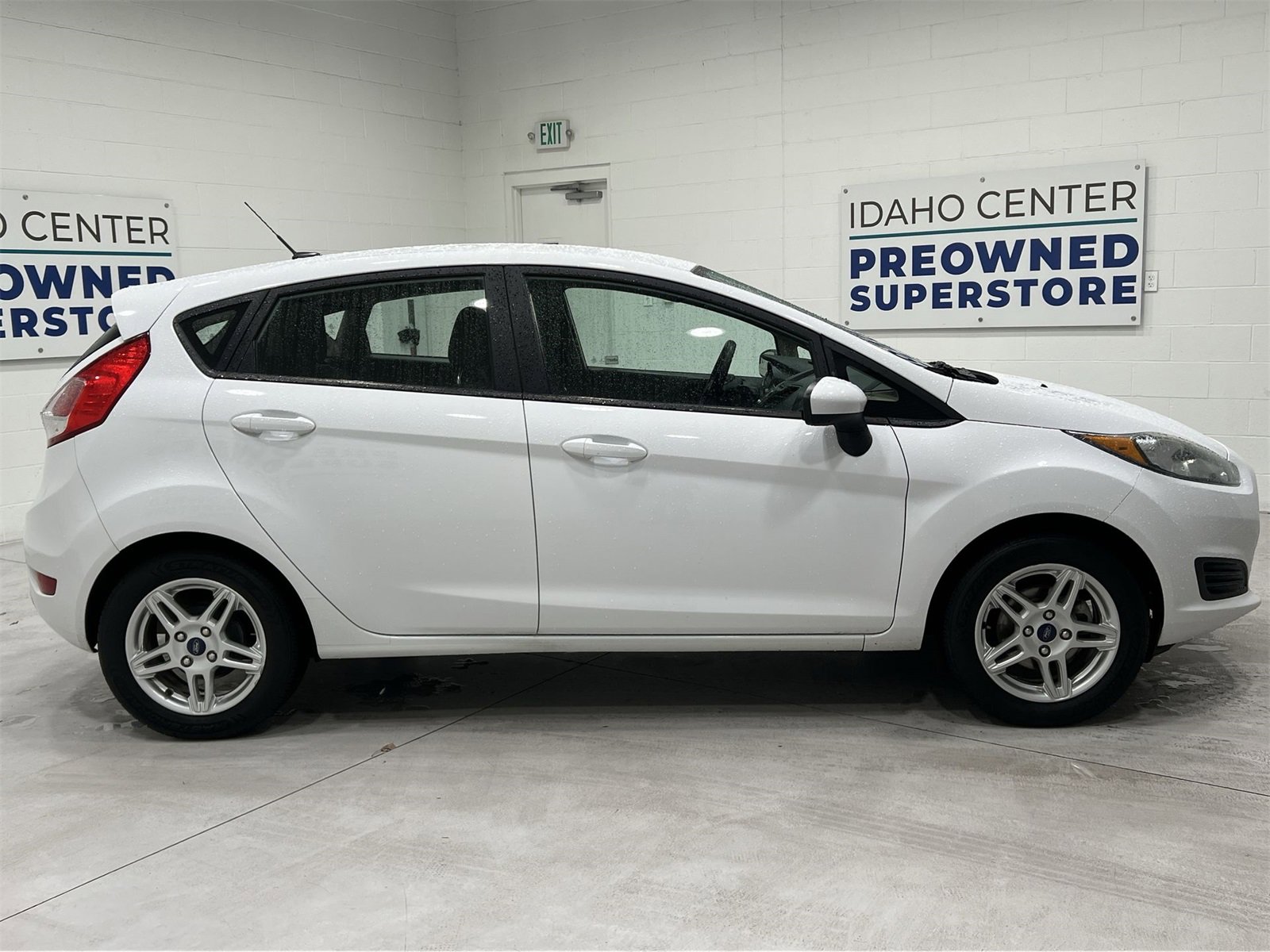 Used 2019 Ford Fiesta SE image 9