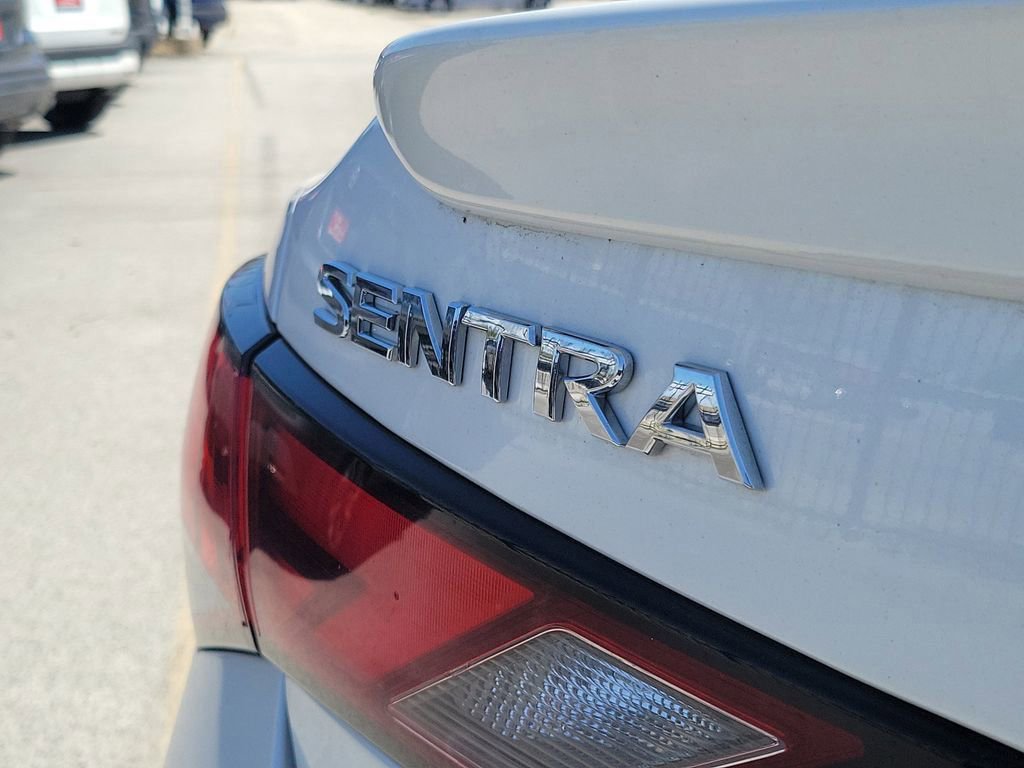Used 2022 Nissan Sentra SR w/ Trunk Package image 7