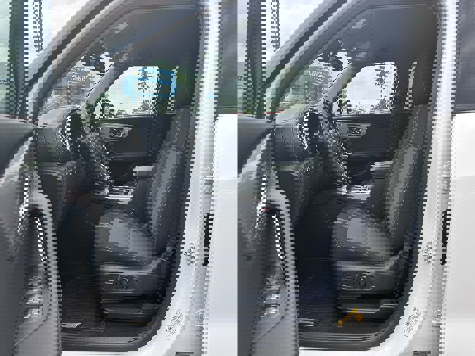 Used 2024 Chevrolet Blazer LT w/ Convenience Package image 16