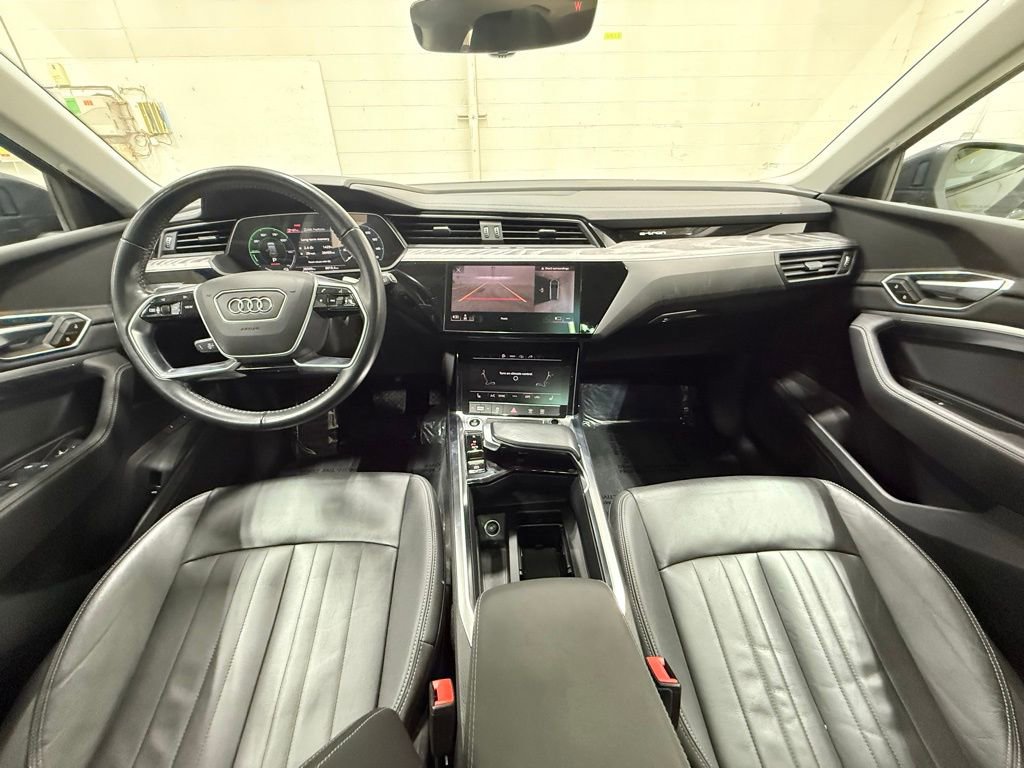 Used 2021 Audi e-tron Premium w/ Convenience Plus Package image 39