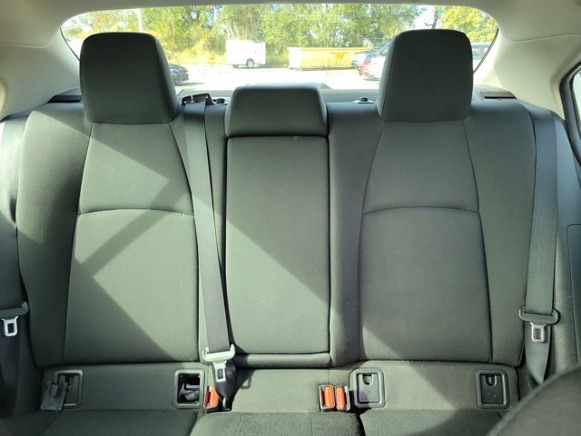 Used 2022 Toyota Corolla LE image 5