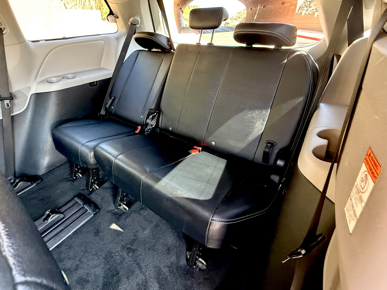 Used 2015 Toyota Sienna SE image 14