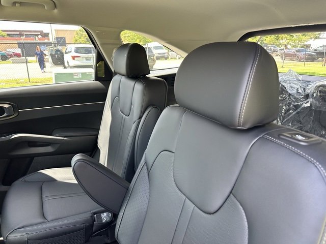 New 2025 Kia Sorento EX image 16