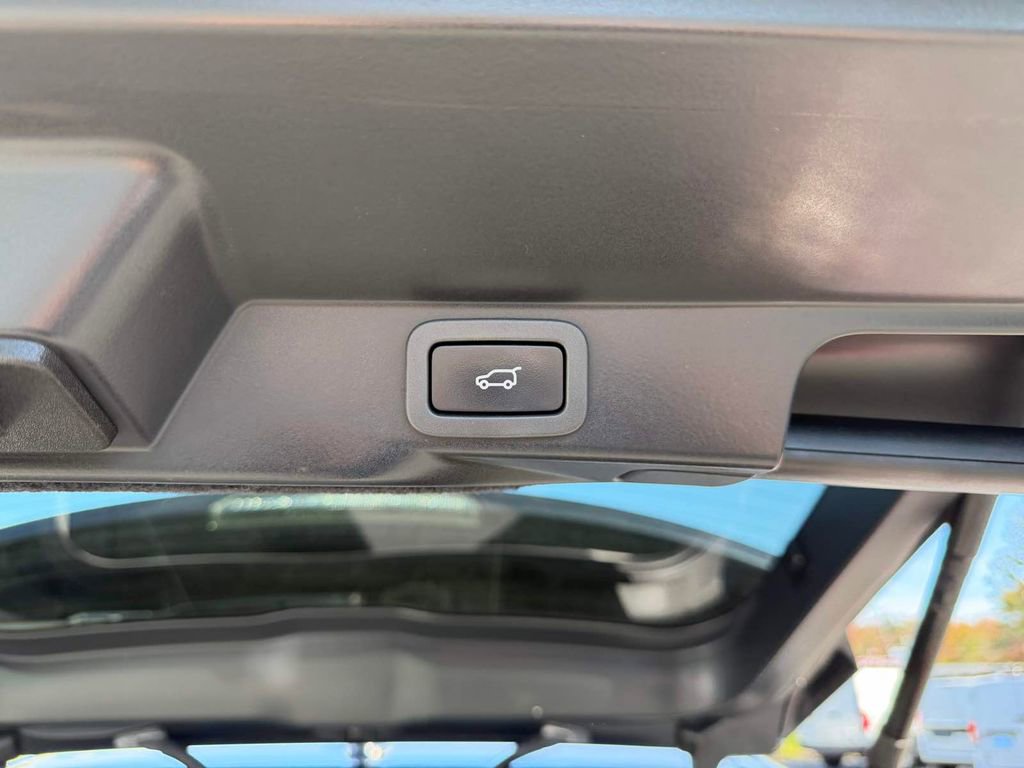 Used 2016 Land Rover Range Rover Sport HSE image 34