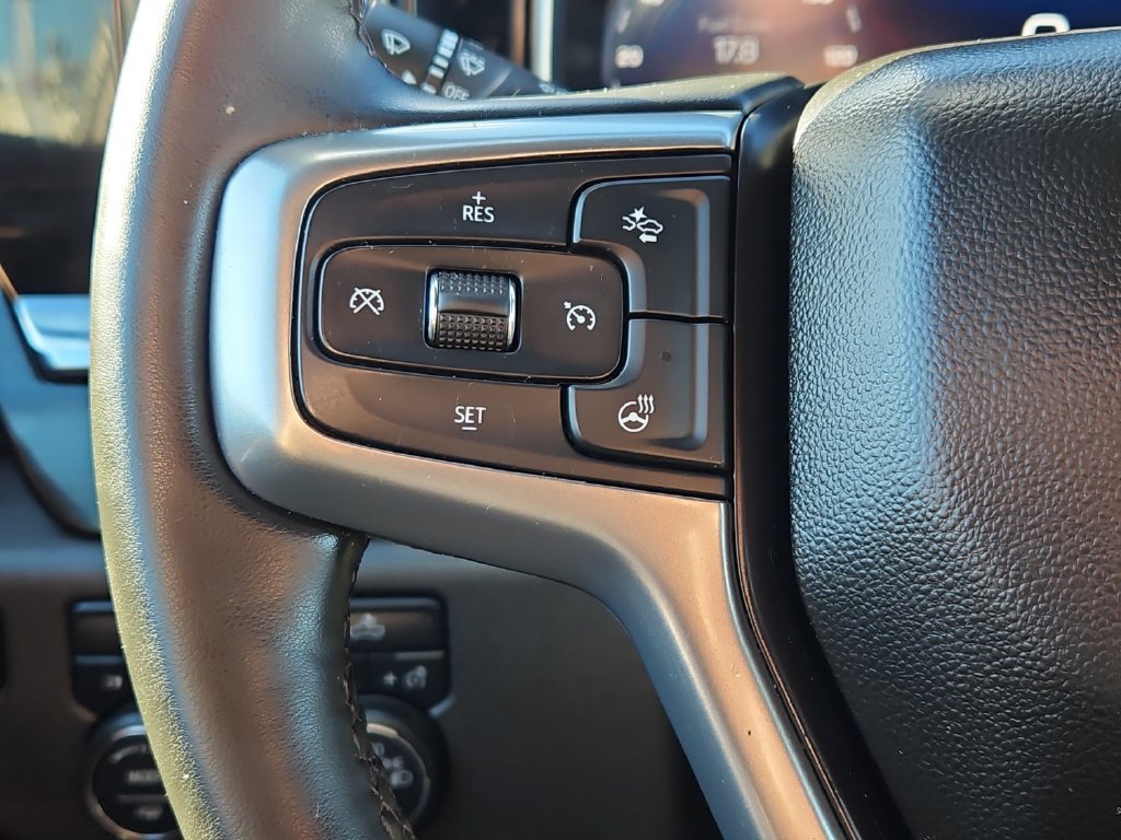 Used 2023 Chevrolet Silverado 1500 LT AWD/4WD image 25