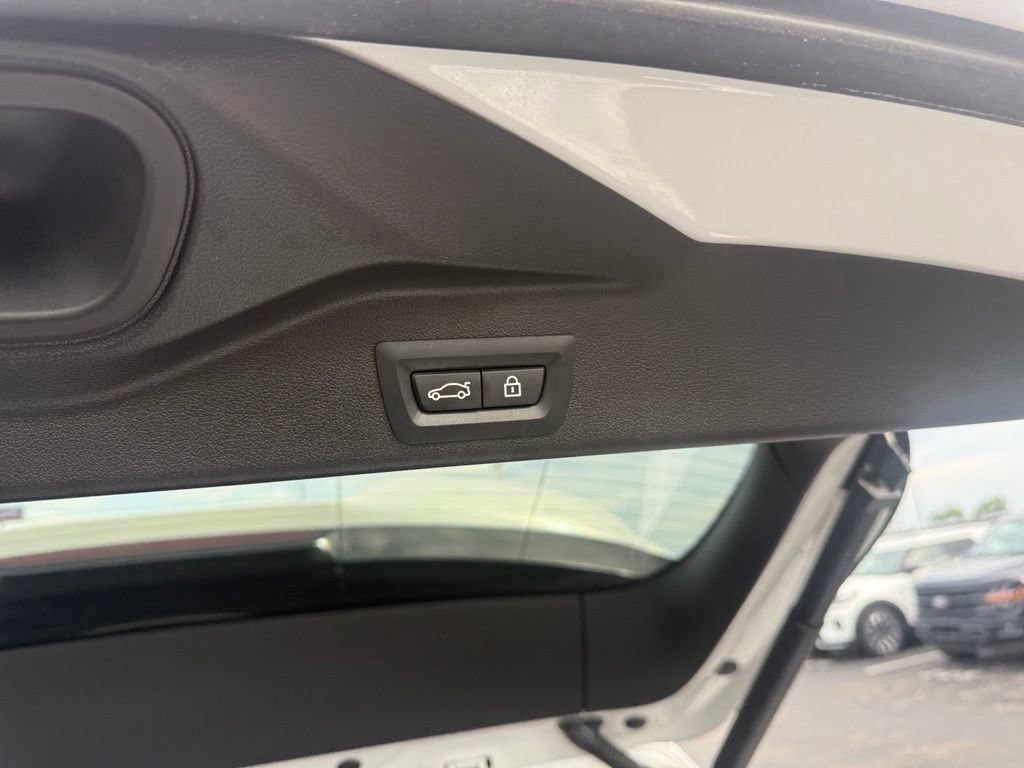 Used 2021 BMW X5 M w/ Executive Package AWD/4WD image 53