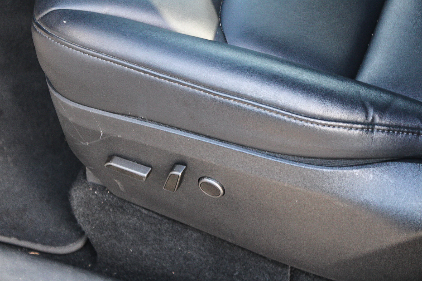 Used 2024 Tesla Model Y Long Range RWD image 21