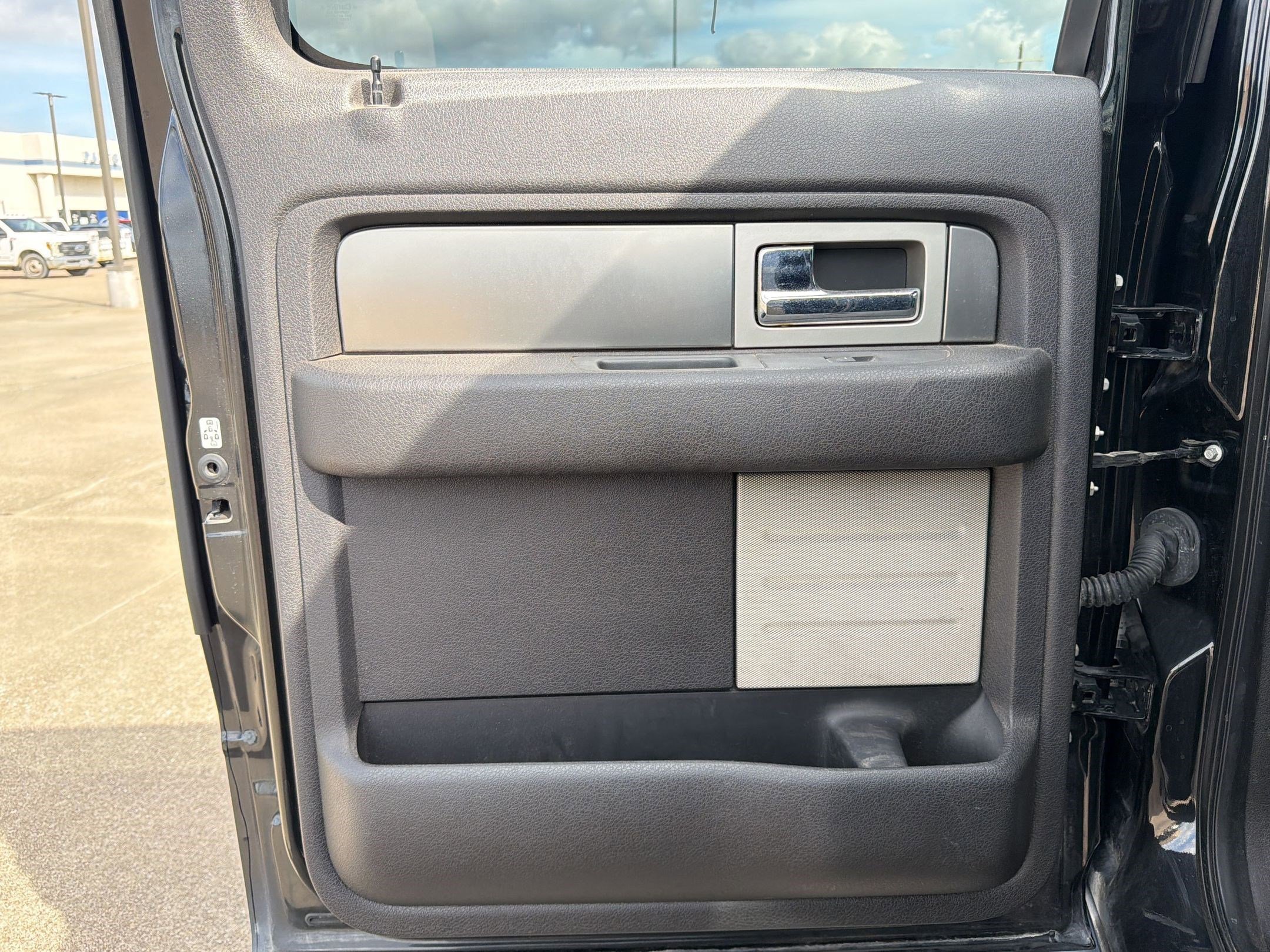 Used 2013 Ford F150 FX4 w/ Luxury Equipment Group AWD/4WD image 24