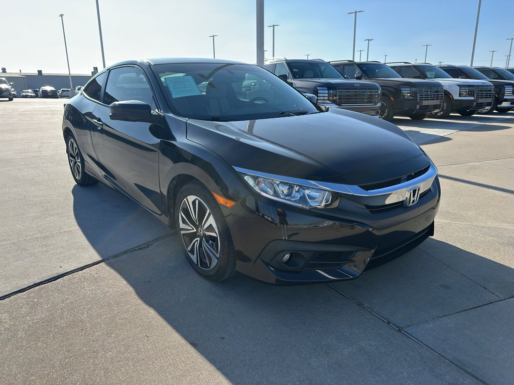 Used 2018 Honda Civic EX-T image 2