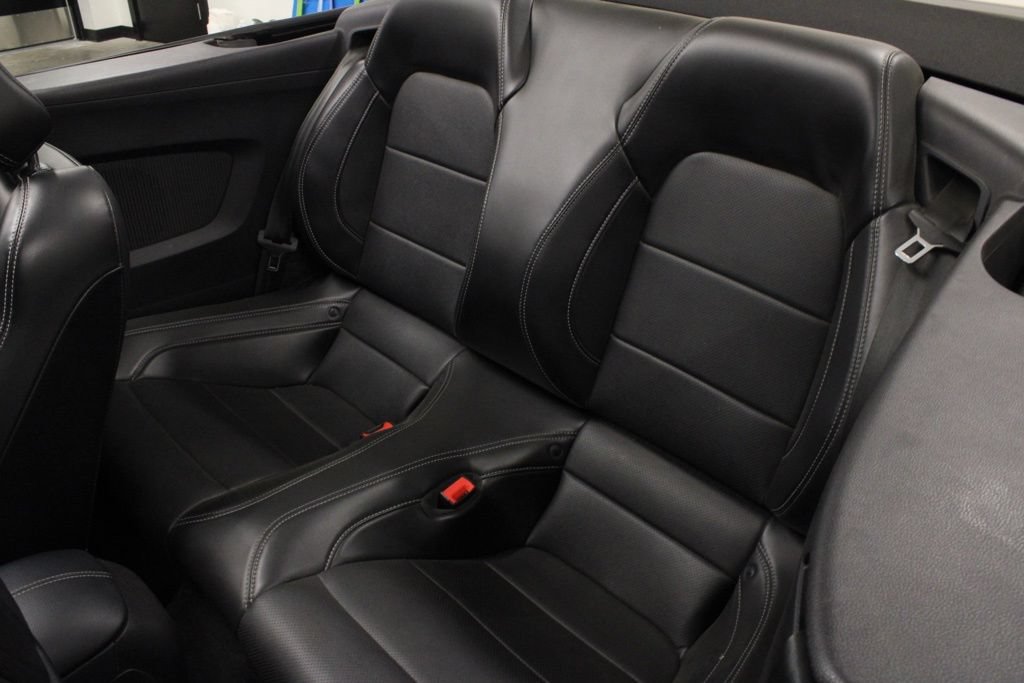 Used 2019 Ford Mustang GT Premium w/ Equipment Group 401A RWD image 39