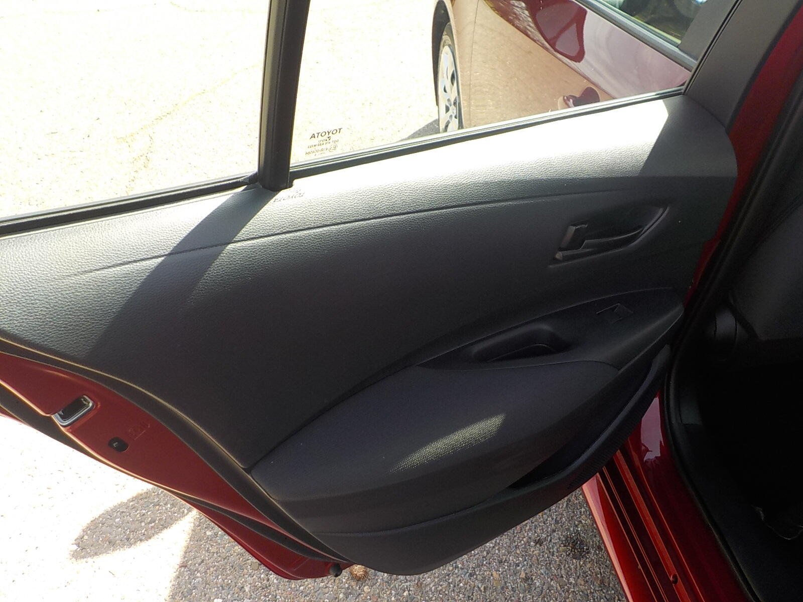 Used 2025 Toyota Corolla LE FWD image 8