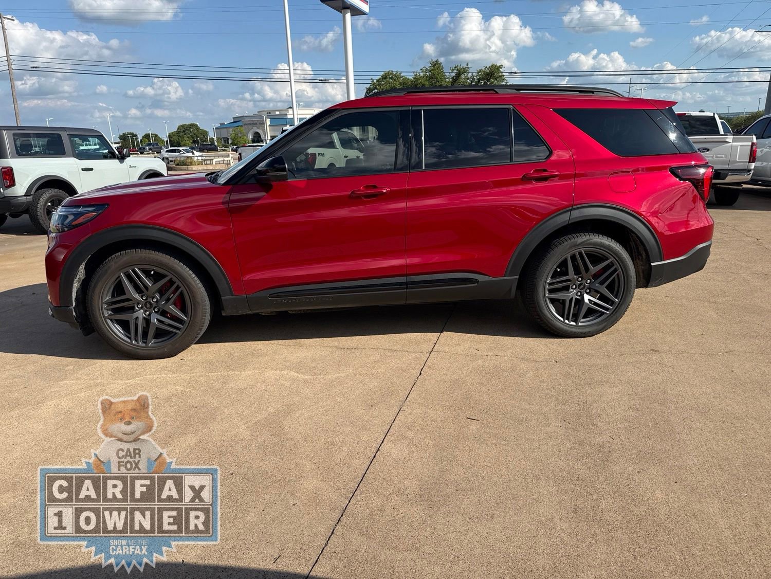 Used 2025 Ford Explorer ST AWD/4WD image 4