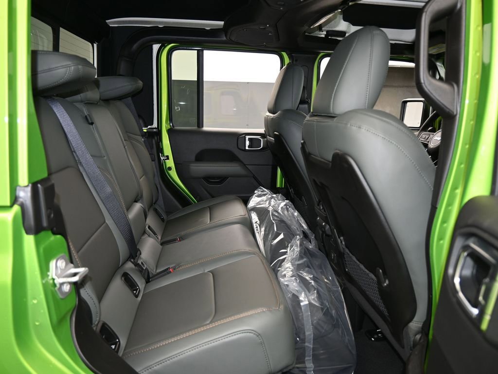 Used 2025 Jeep Gladiator Mojave image 39