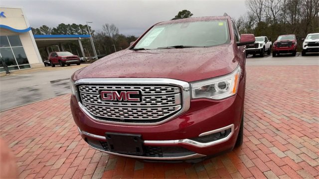 Used 2018 GMC Acadia Denali w/ Technology Package image 4