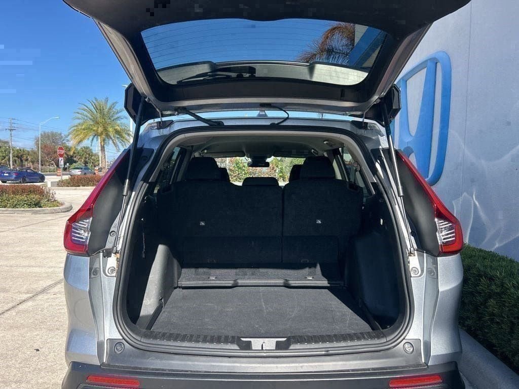 Certified 2025 Honda CR-V LX image 5