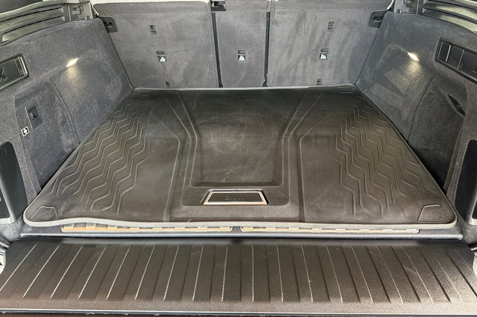 Used 2024 BMW X5 xDrive50e w/ Premium Package image 20